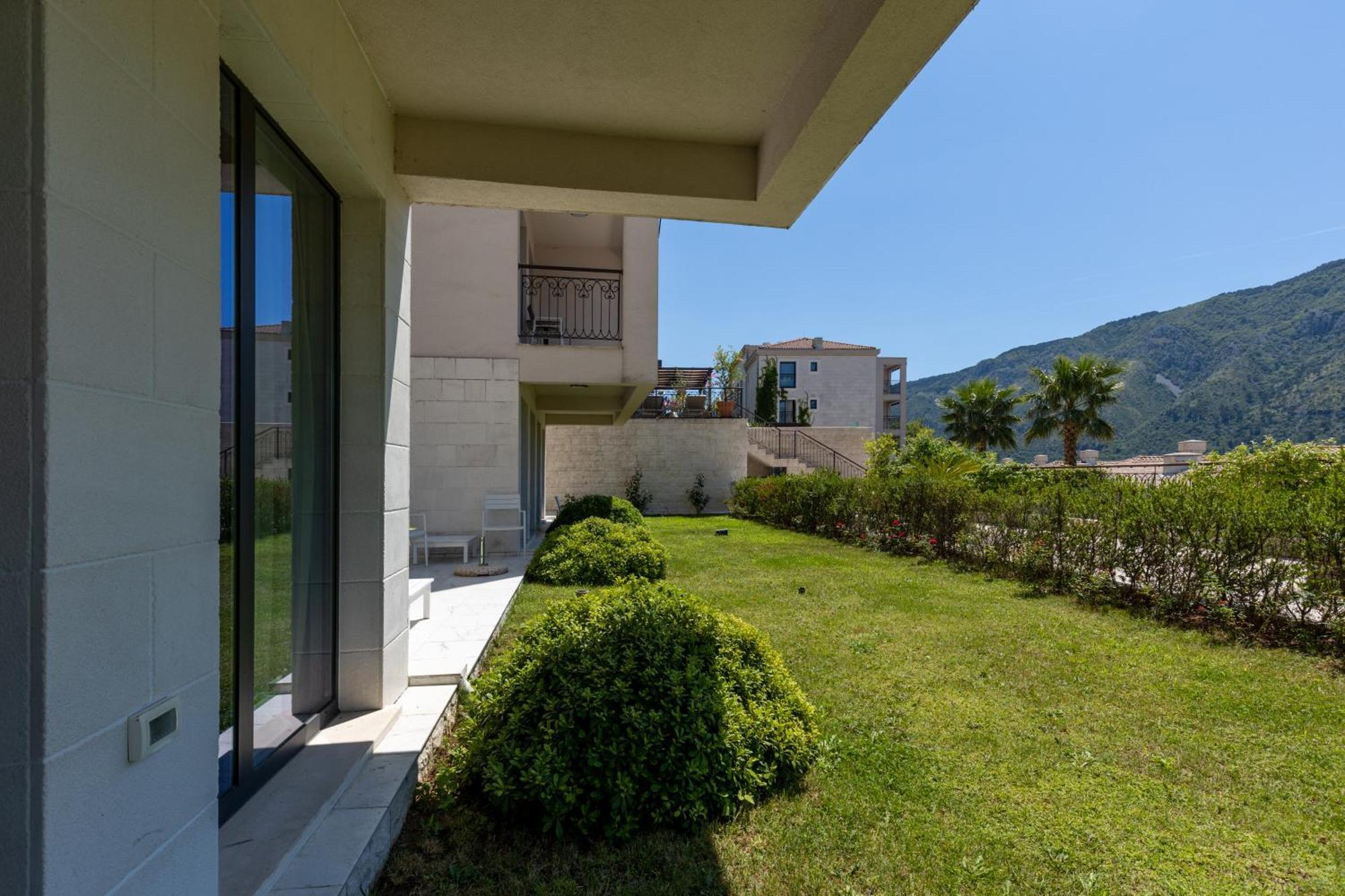 Huma Kotor Bay Hotel And Villas Habitación foto